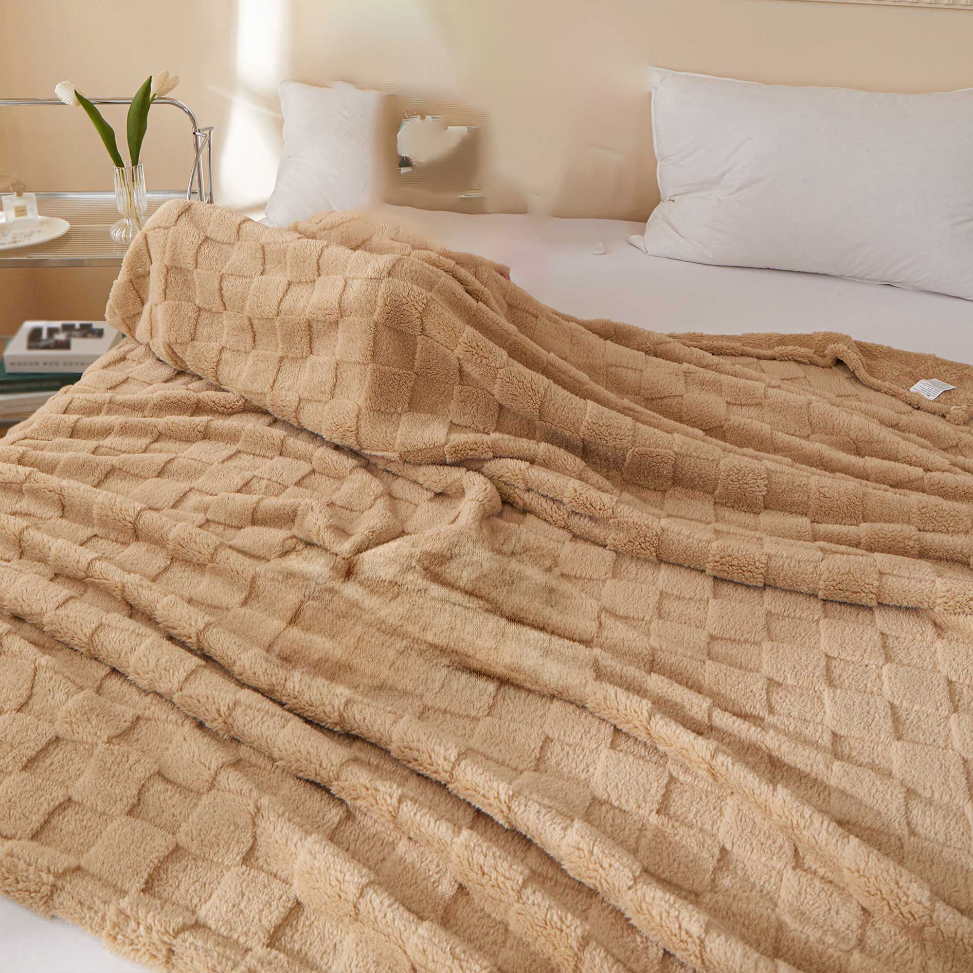 1 Pc Super Soft Throw Blanket Premium Silky Flannel Fleece 3D Checkered Lightweight Bed Blanket All Season Use, Can be used in many scenarios, bath towel, bathrobe, blanket, air-conditioning blanket, shawl blanket, travel blanket