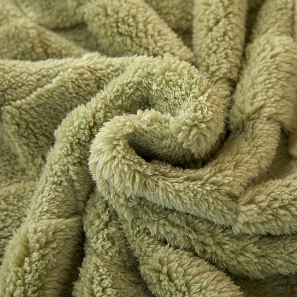 1 Pc Super Soft Throw Blanket Premium Silky Flannel Fleece 3D Checkered Lightweight Bed Blanket All Season Use, Can be used in many scenarios, bath towel, bathrobe, blanket, air-conditioning blanket, shawl blanket, travel blanket