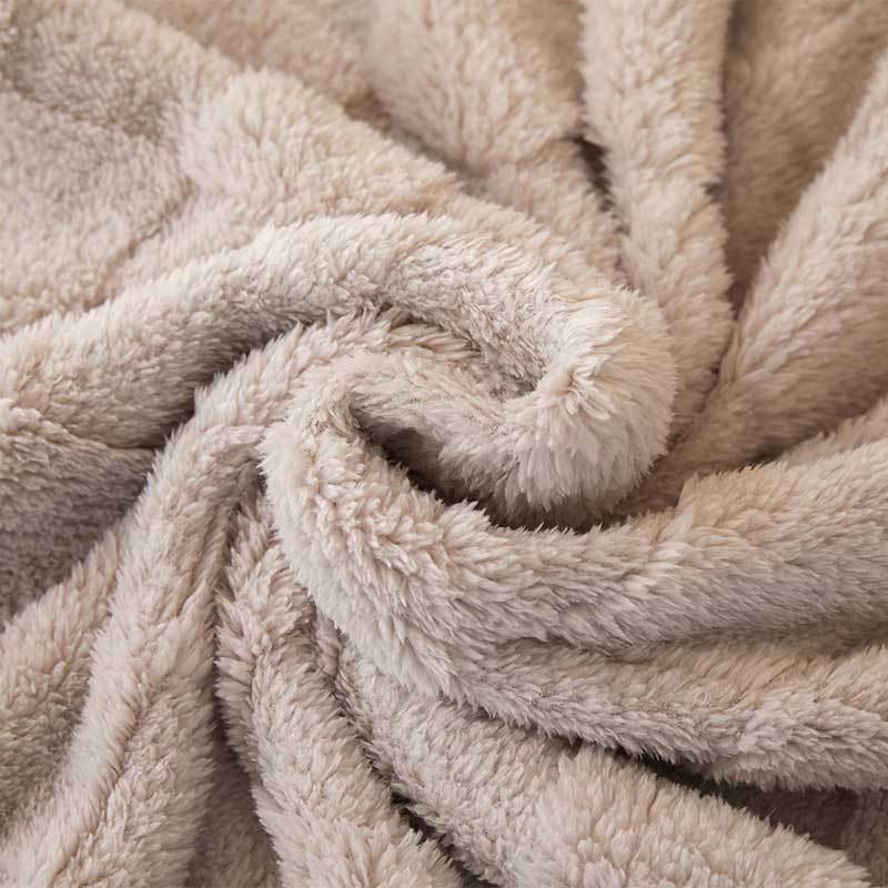 1 Pc Super Soft Throw Blanket Premium Silky Flannel Fleece 3D Checkered Lightweight Bed Blanket All Season Use, Can be used in many scenarios, bath towel, bathrobe, blanket, air-conditioning blanket, shawl blanket, travel blanket